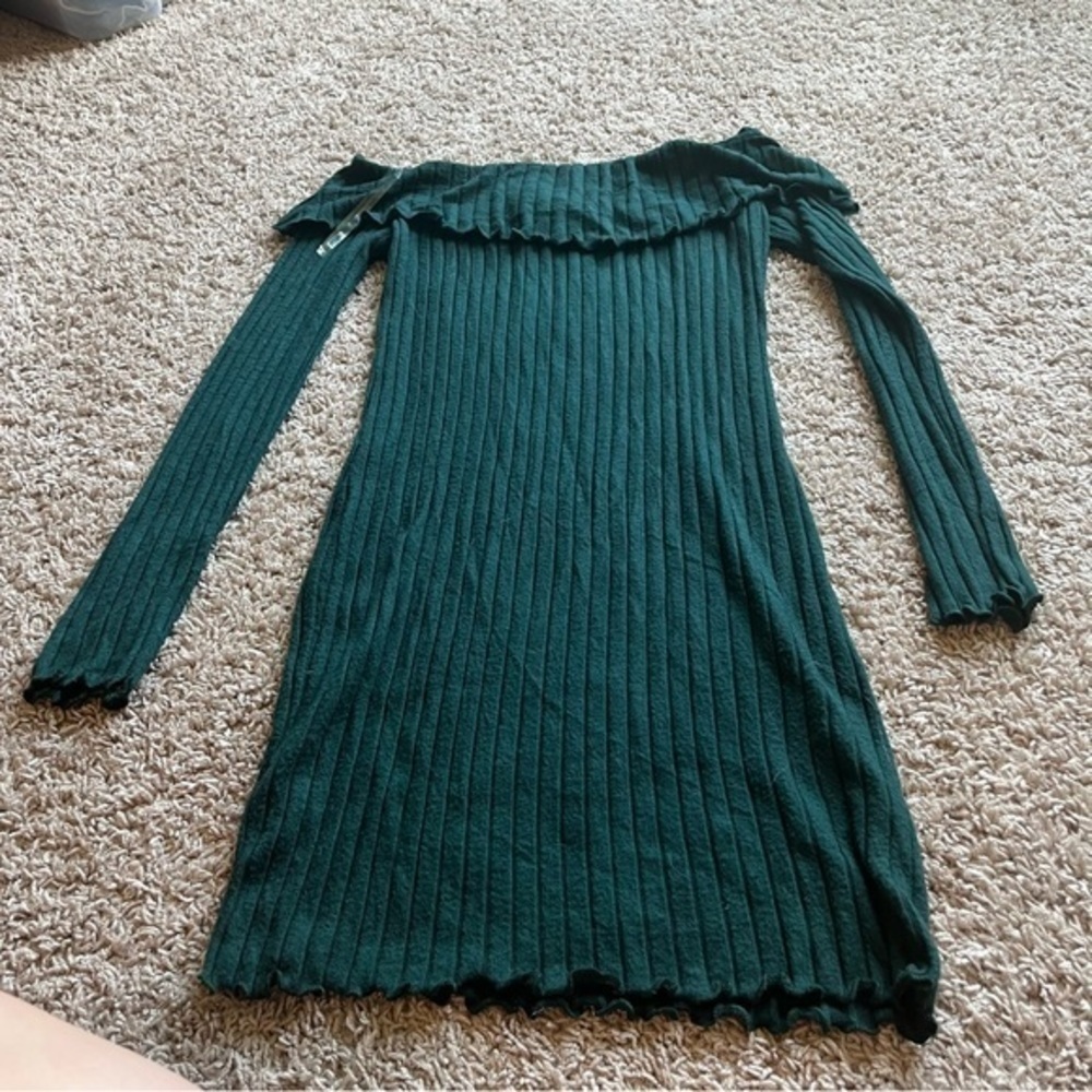 NWT Heart Hips Emerald Green Off Shoulder Ribbed Sweater Dress Medium - Picture 7 of 9